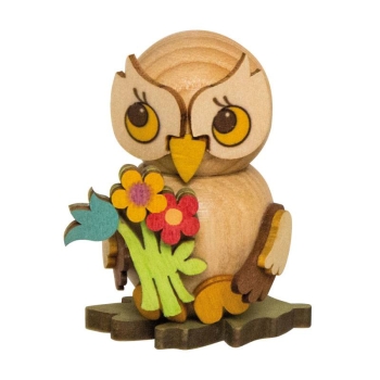 Eulenkind mit Blumenstrauß