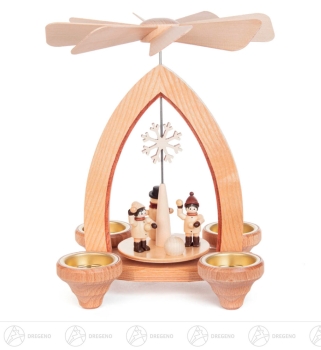 Teelichtpyramide mit Schneeballschlacht