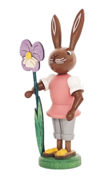 Hase mit Stiefmütterchen