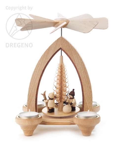 Teelichtpyramide mit Weihnachtsmann und Winterkindern