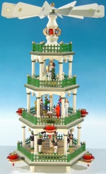 Pyramide 4-stöckig historisch