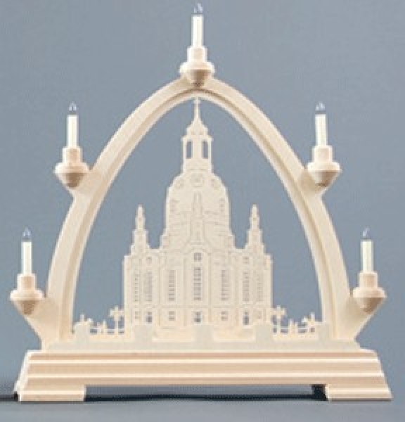 Gotischer Bogen mit Dresdner Frauenkirche